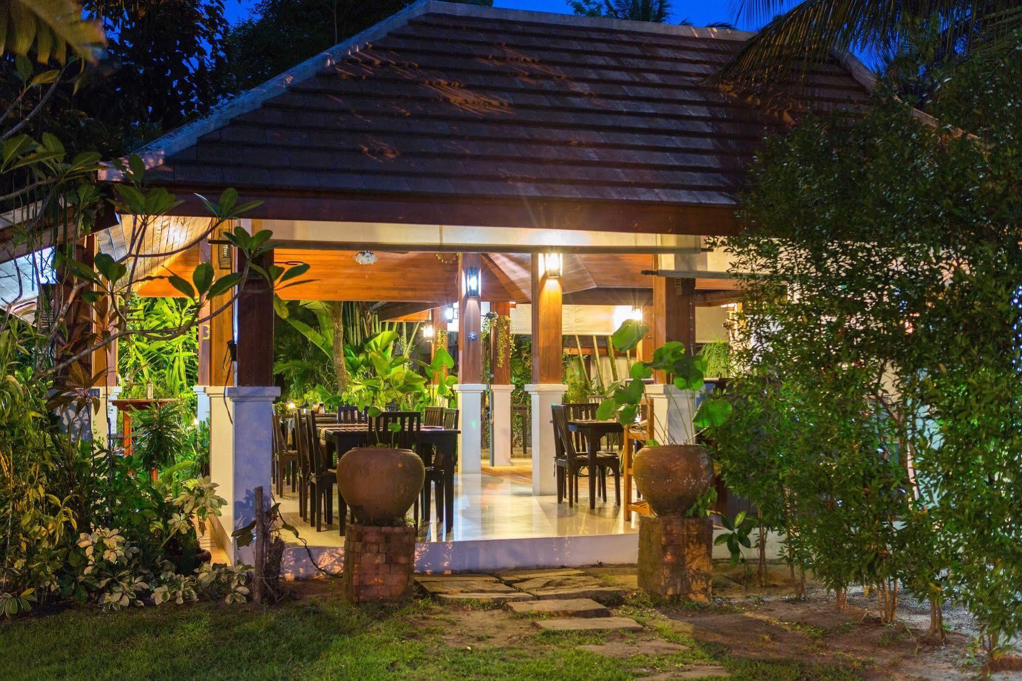 Easy Time Resort Laem Sai Beach Dış mekan fotoğraf